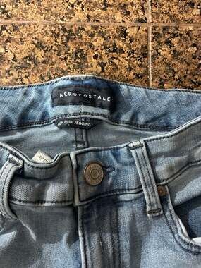 Aeropostale High Rise Jegging Size 2 Regular